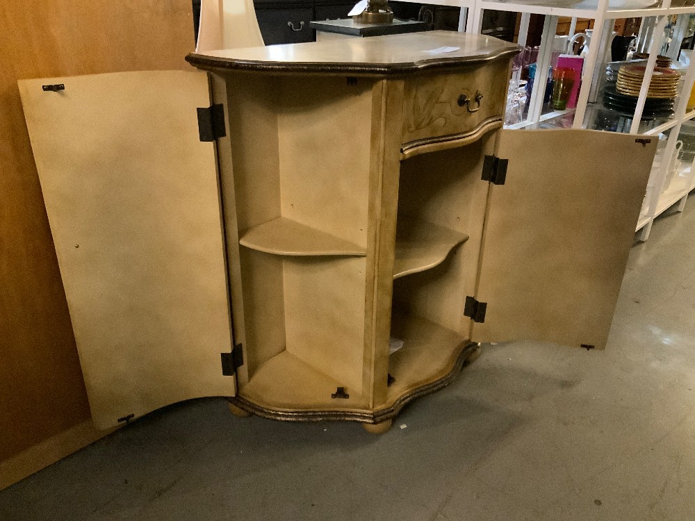 Wood / Leaf Print Sm Accent Cabinet