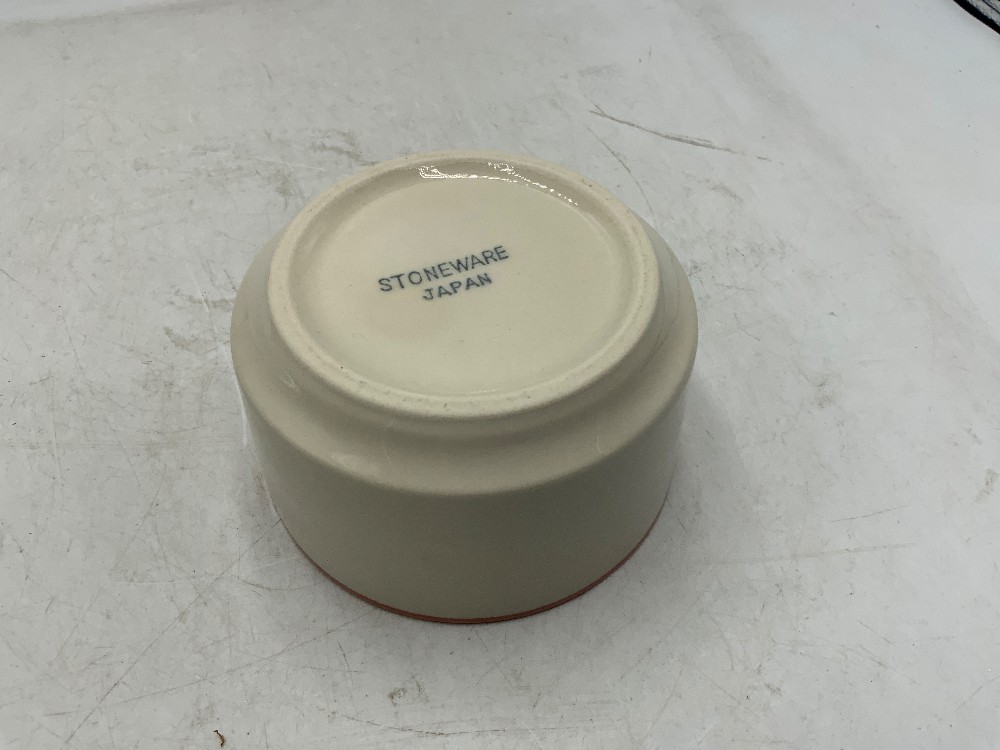 International Stoneware Dish Set Setting for 8