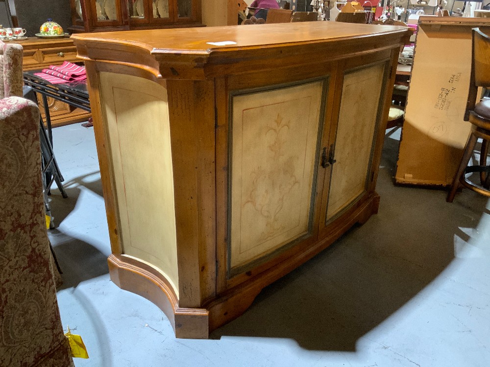 Romweber Wood Tv Stand w/ Double Doors