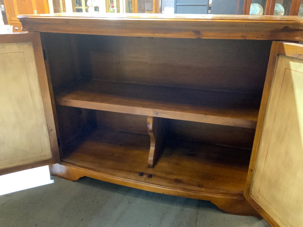 Romweber Wood Tv Stand w/ Double Doors