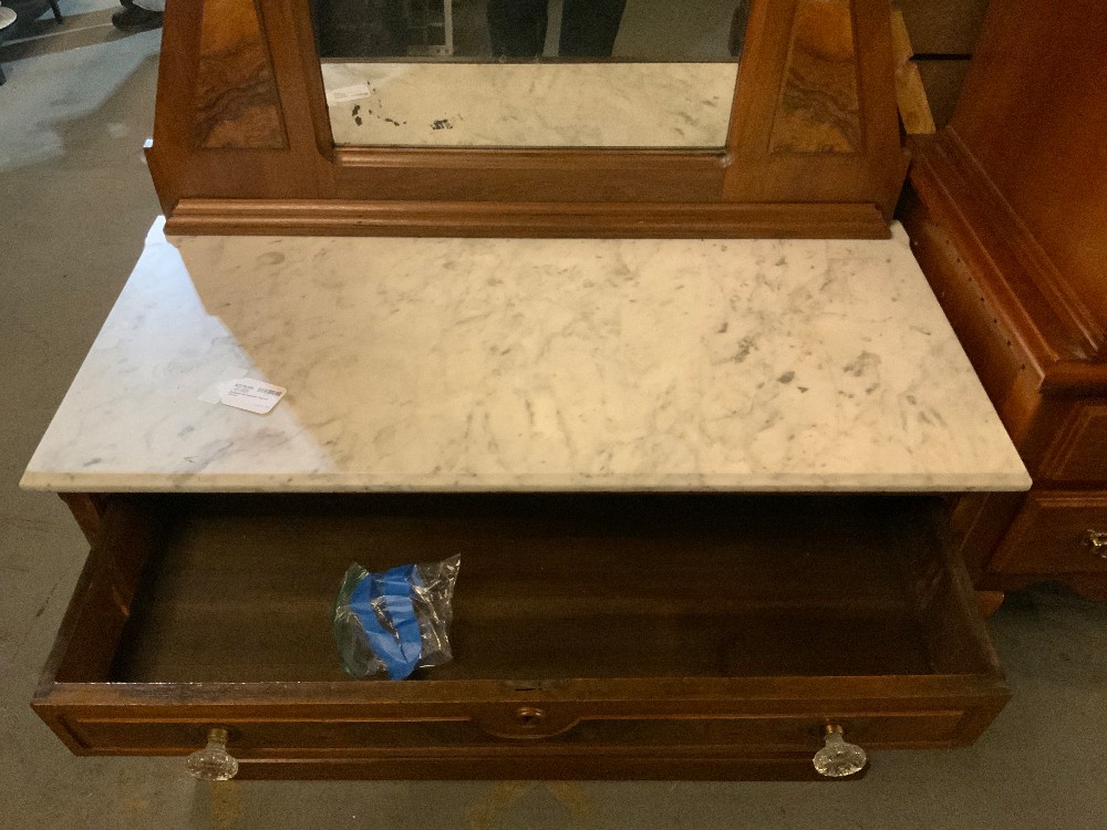 Dresser w/ Marble Top w/ Mirror