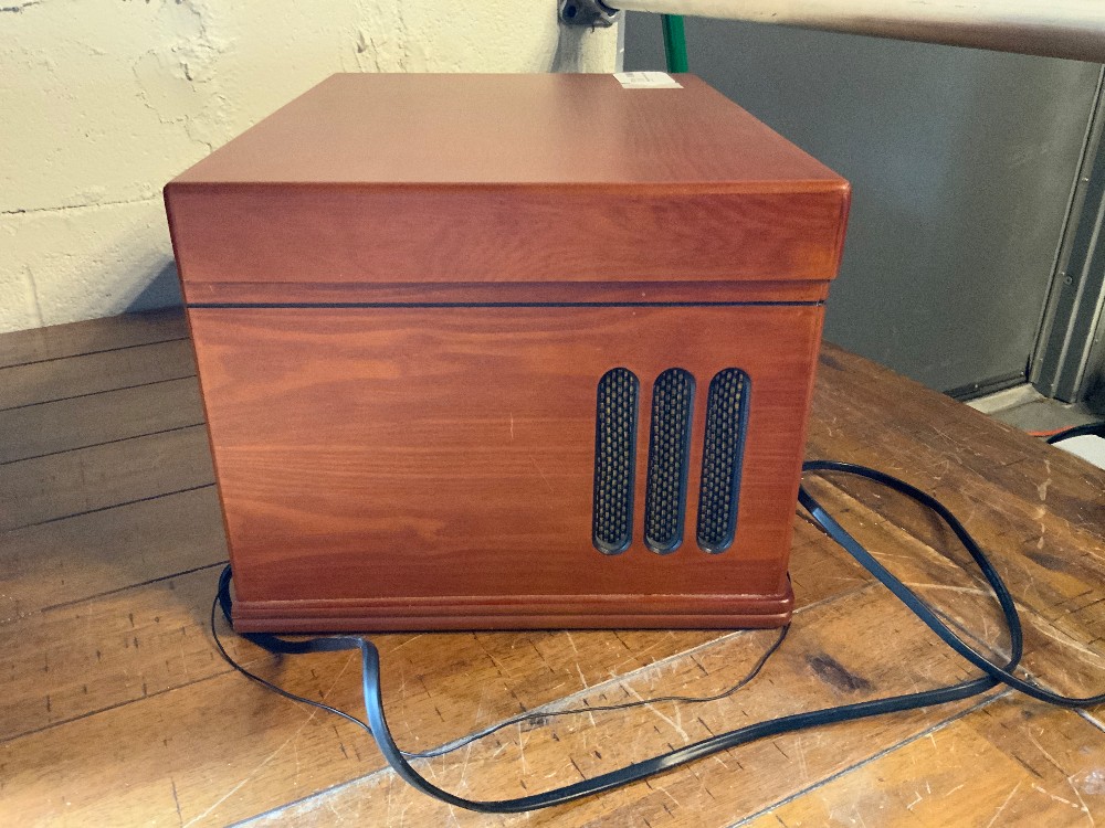 Crosley Record Player / Radio