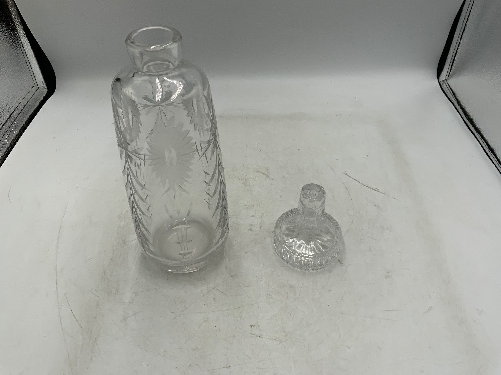 Etched Flower Decanter with 4 Glasses