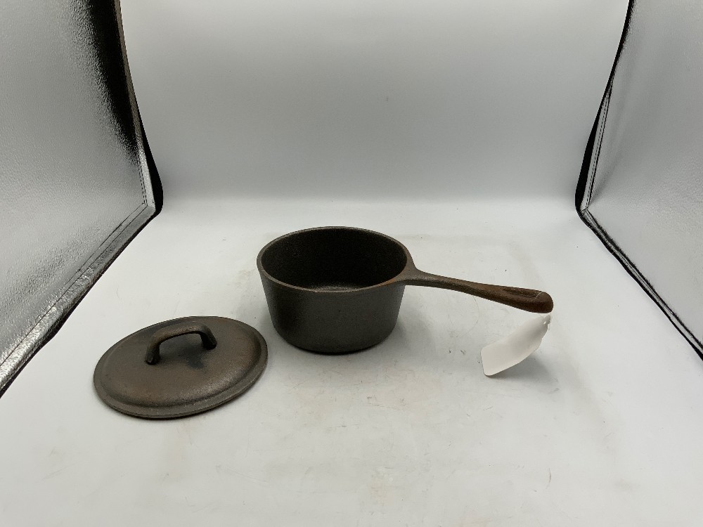 Cast Iron 1 qt Sauce Pan with Lid