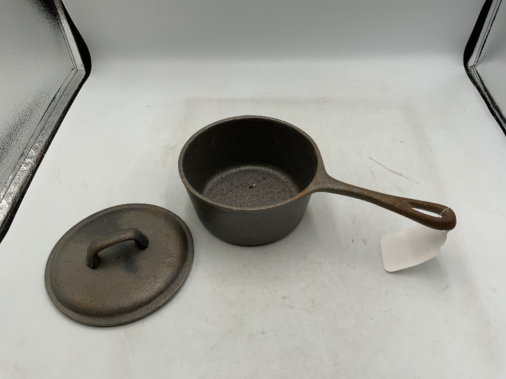 Cast Iron 1 qt Sauce Pan with Lid