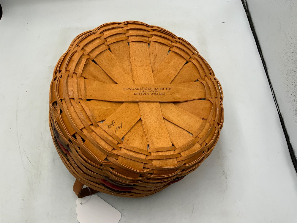 Longaberger 1994 Round Basket with Handles