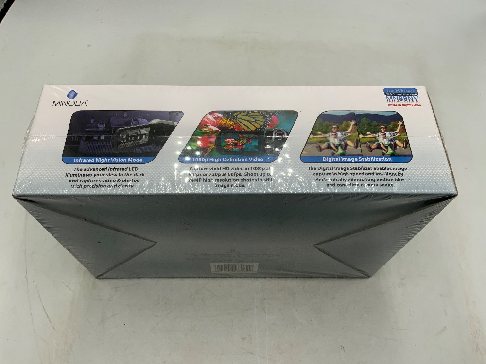 New Minolta MN 88NV Digital Camera
