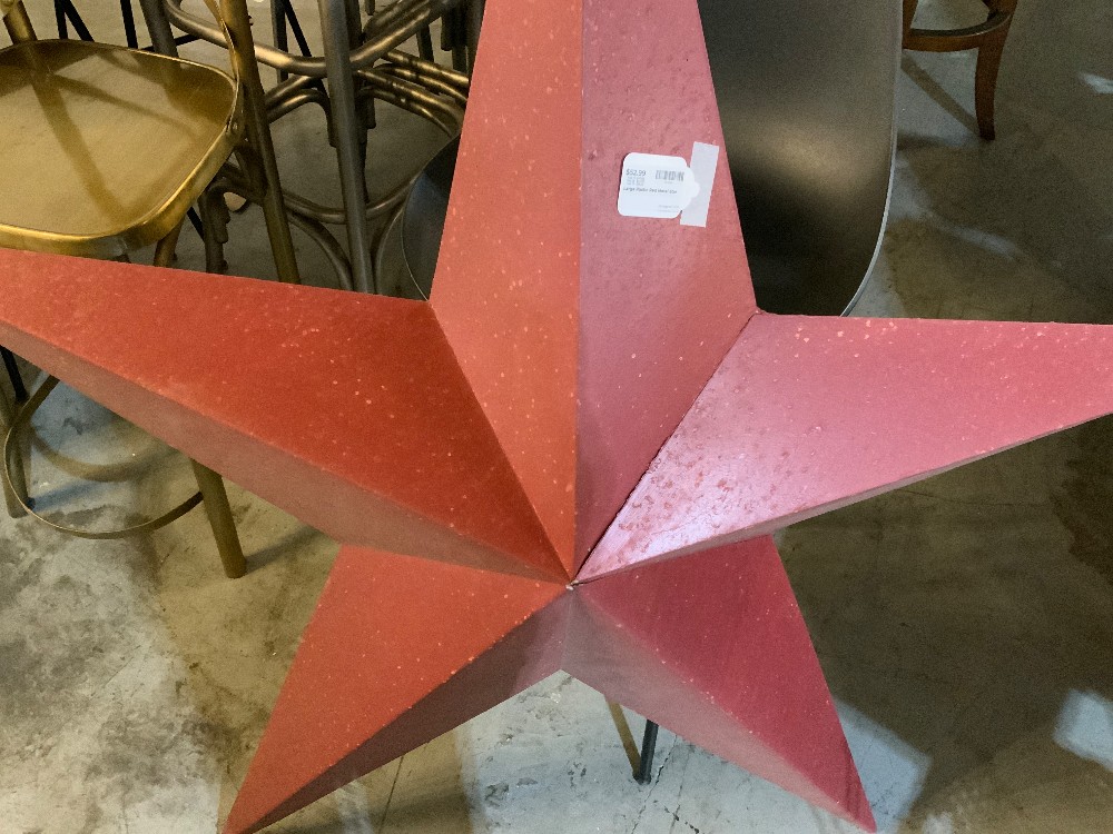 Large Rustic Red Metal Star