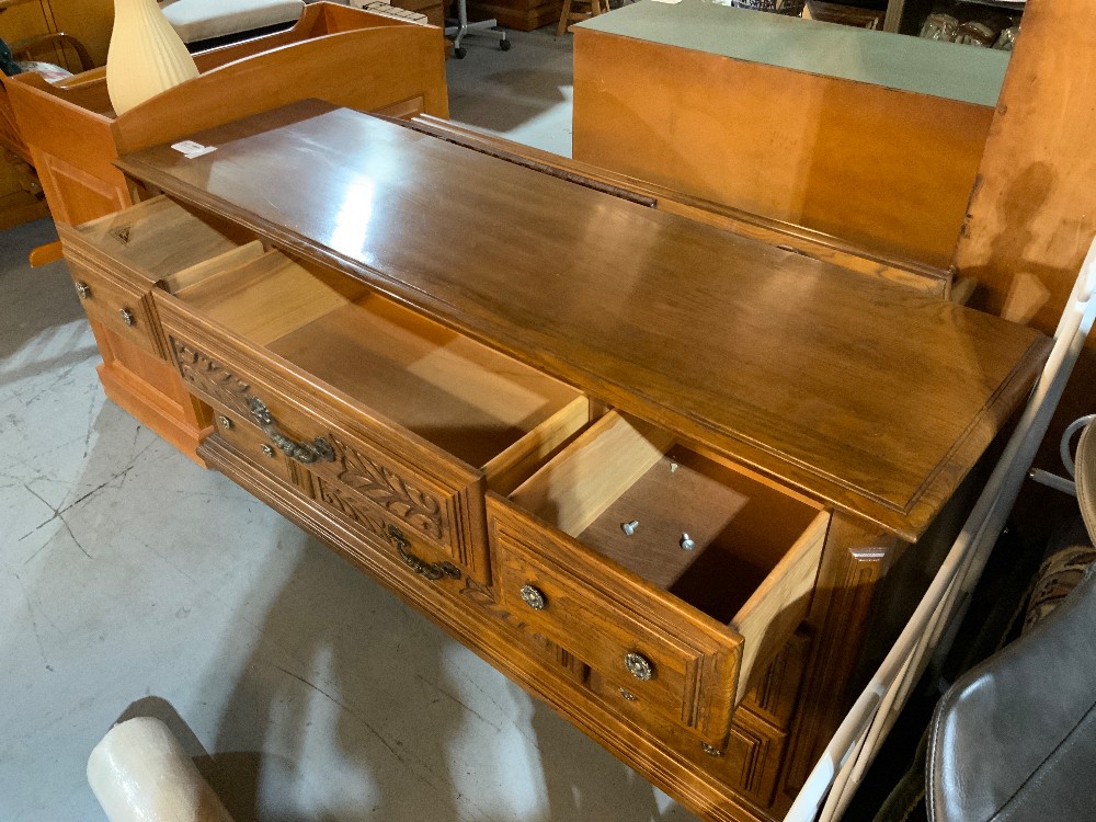 Sumter Dresser with Mirror
