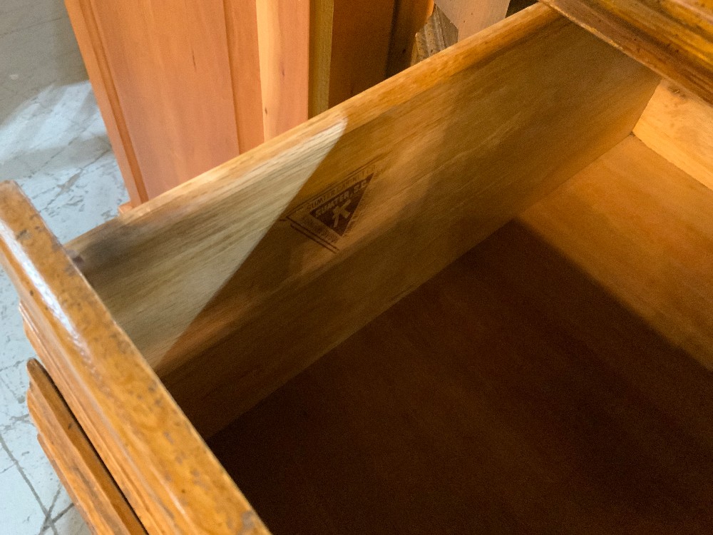 Sumter Dresser with Mirror