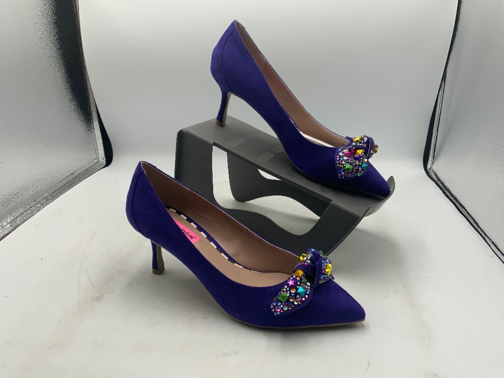 NEW Betsy Johnson Purple Shoes Sz 7.5