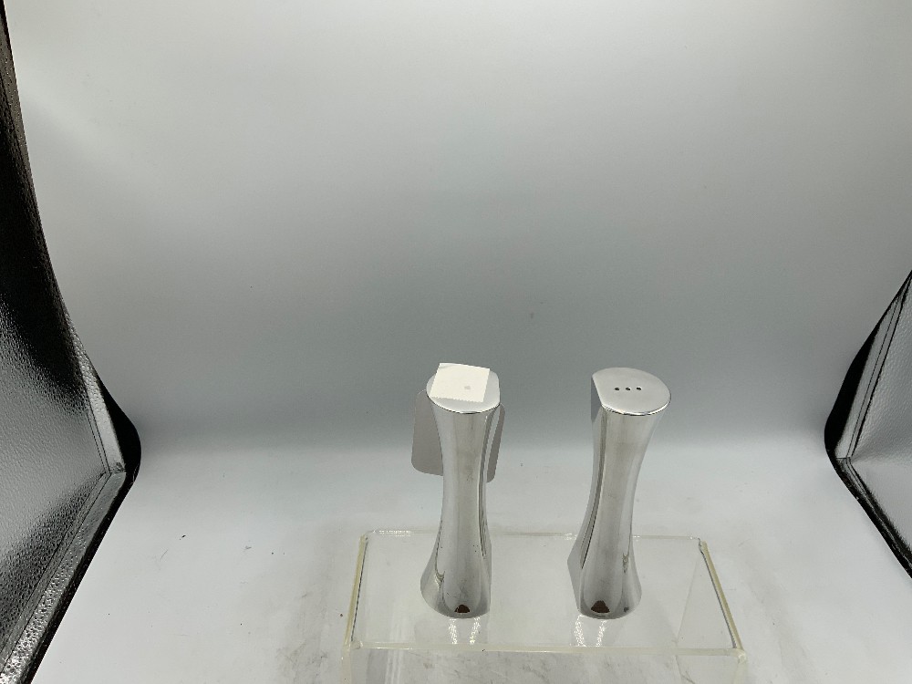 Nambe Kissing Salt & Pepper