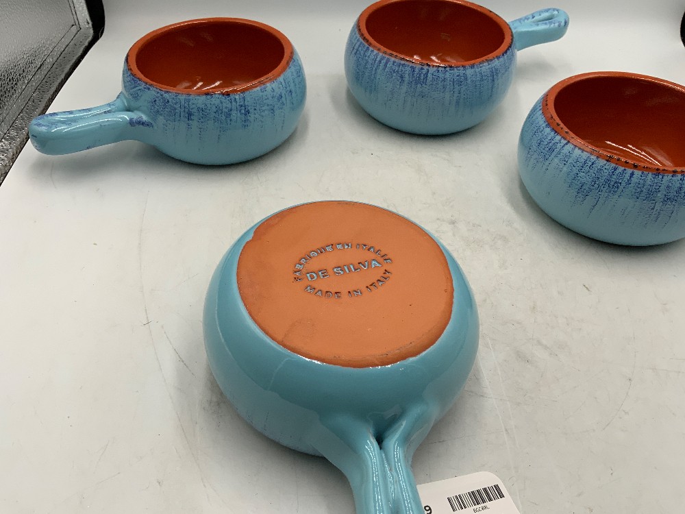 Desilvia Set of 4 Bowls With Handle