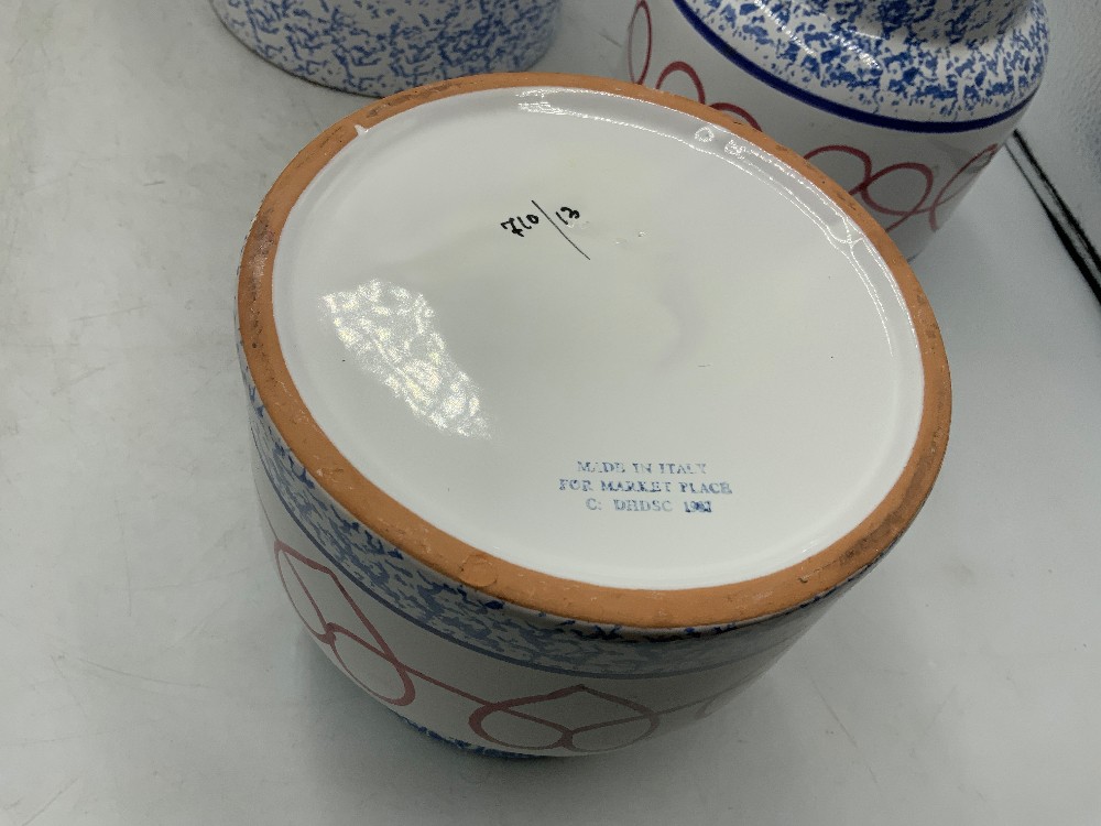 Set of 3 Blue/White Sponge Canisters