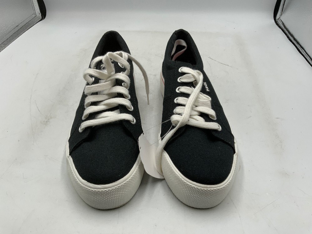 NEW Black Keds Sz 7