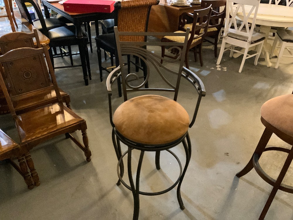 Metal Barstools With Brown Cushions