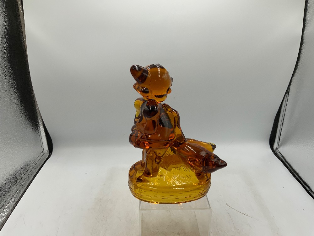 LE Smith Girl with Geese - Amber