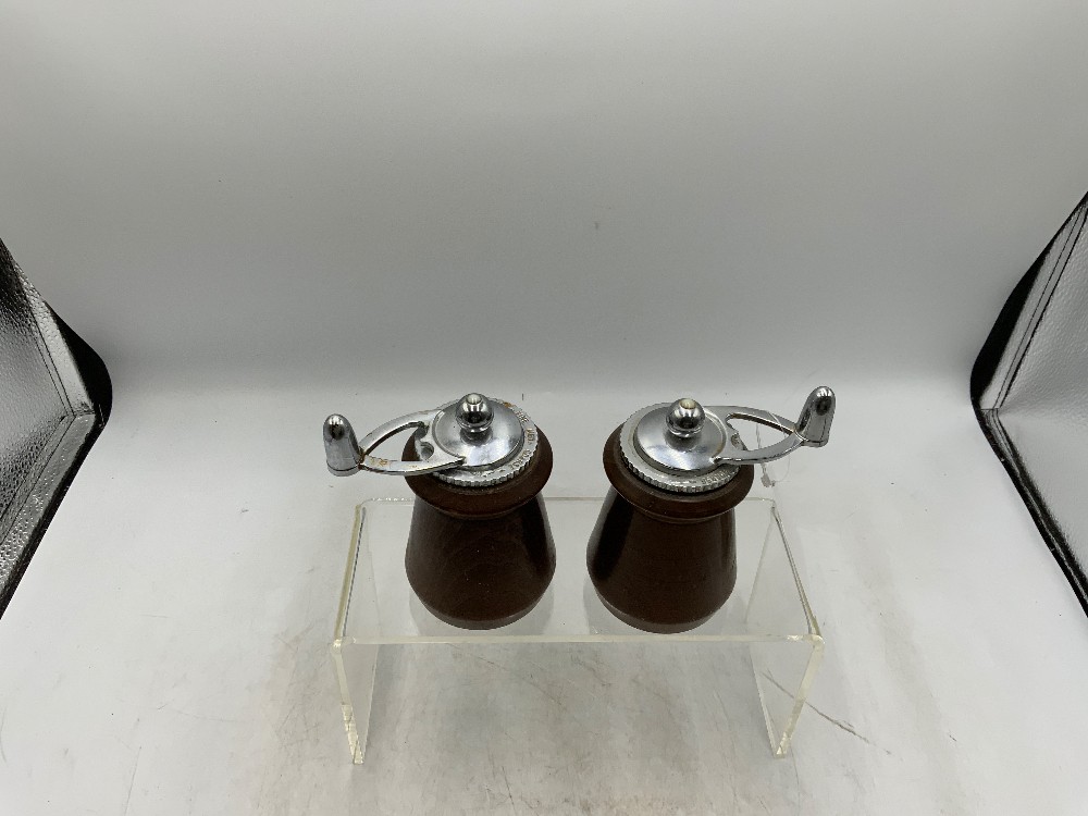 Vtg William Bounds Salt & Pepper