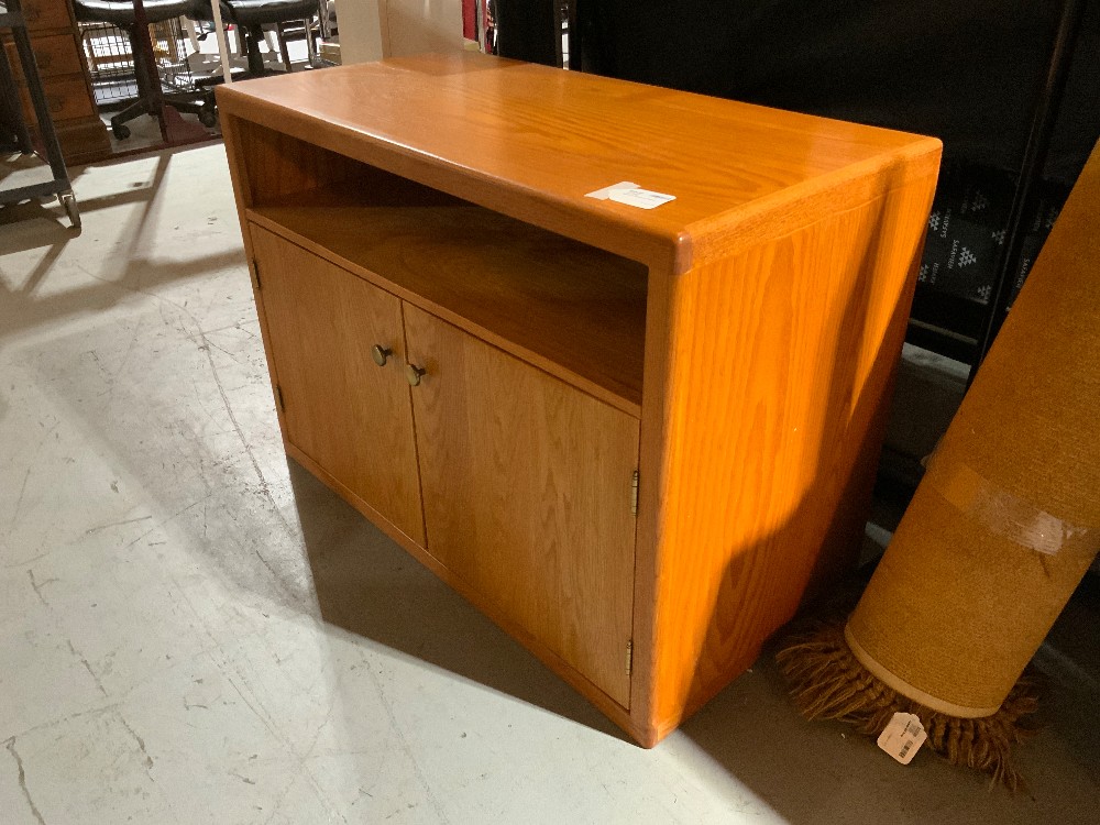 Wood Tv Stand w/ Doors