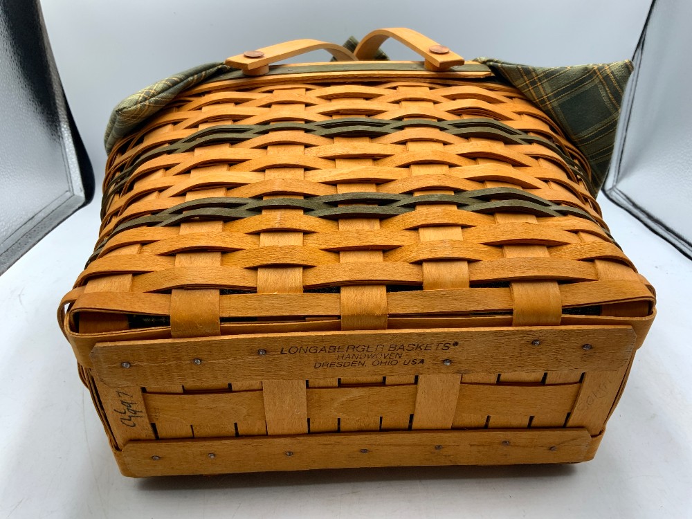 Longaberger 1997 Fellowship  With 2 Handles