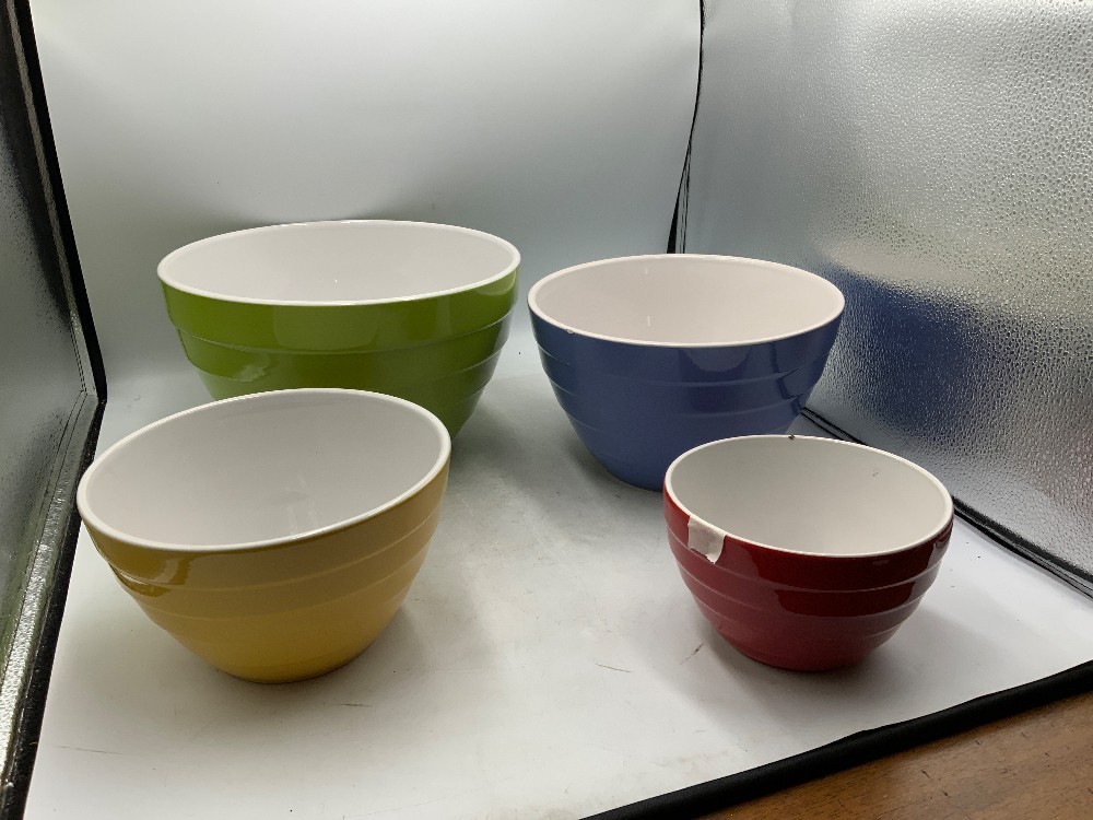 Basic Essential Nesting Bowls