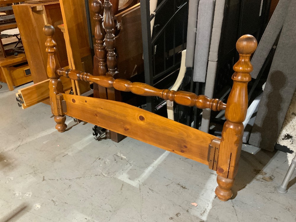 Wood Queen size Headboard Footboard and Rails