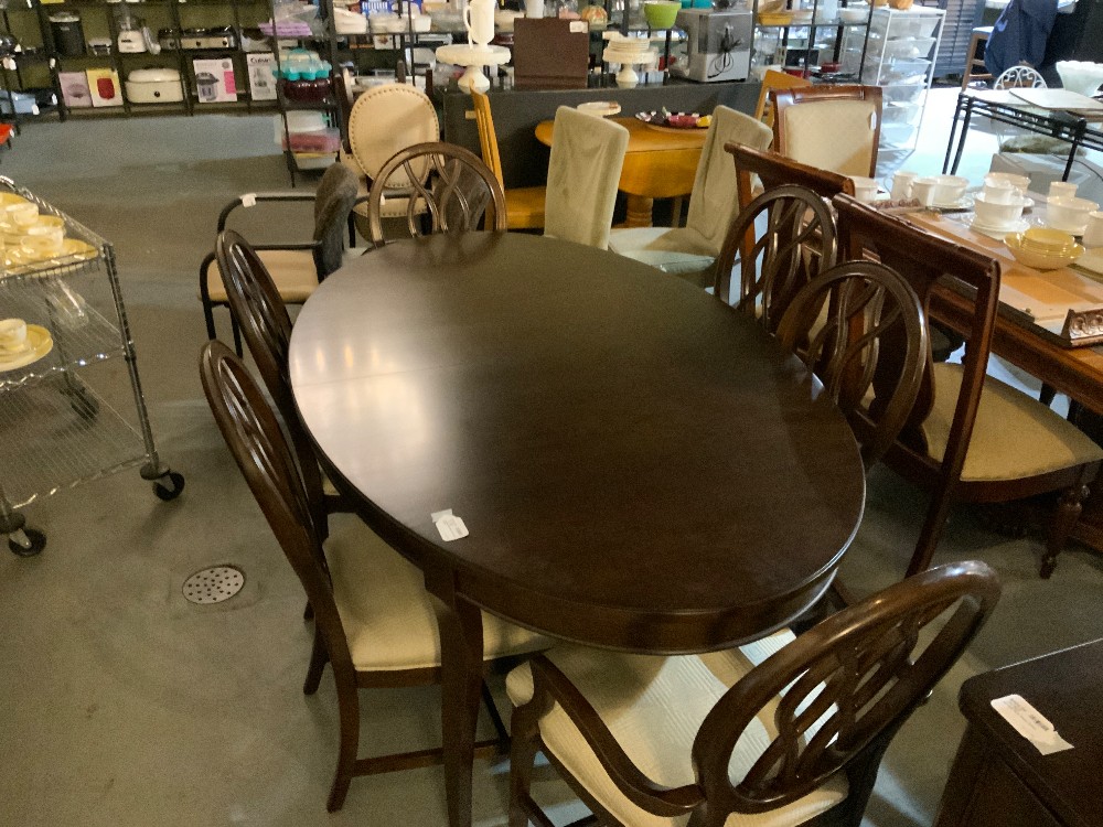 Kincaid Table W/ 6 Chairs & 2 Leaves