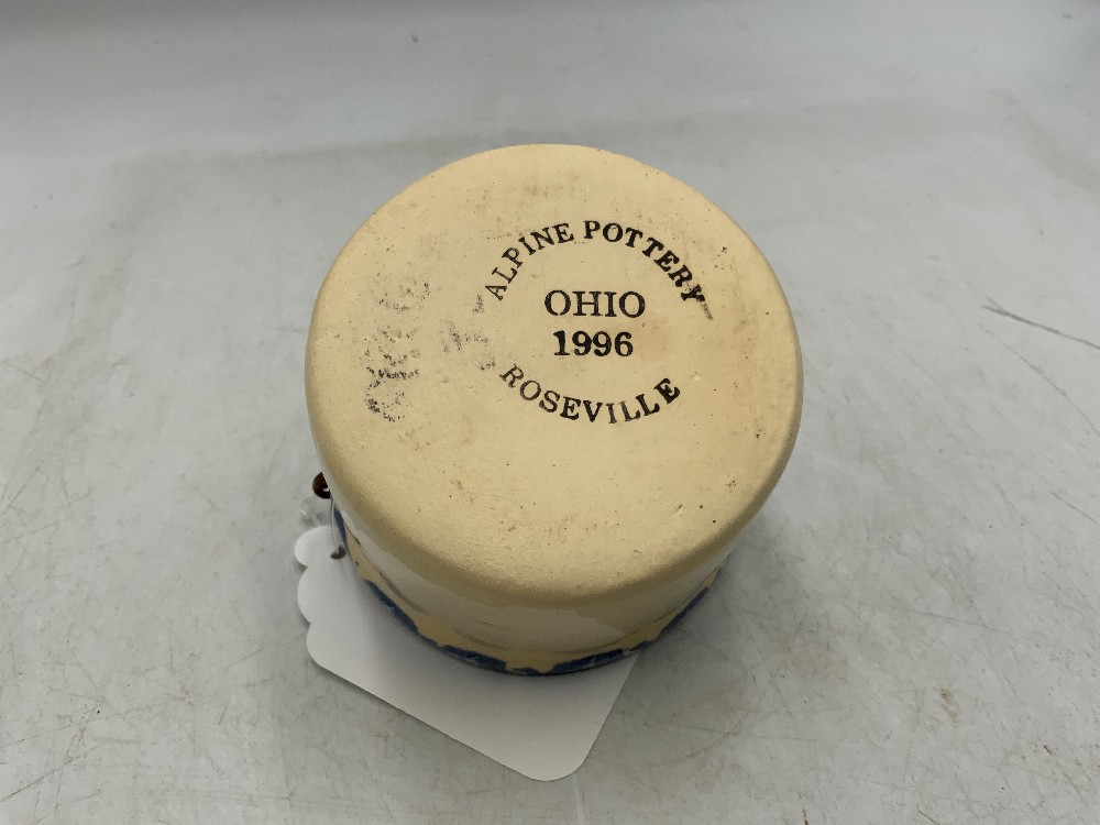 Pottery Crock Sm w/ Handle