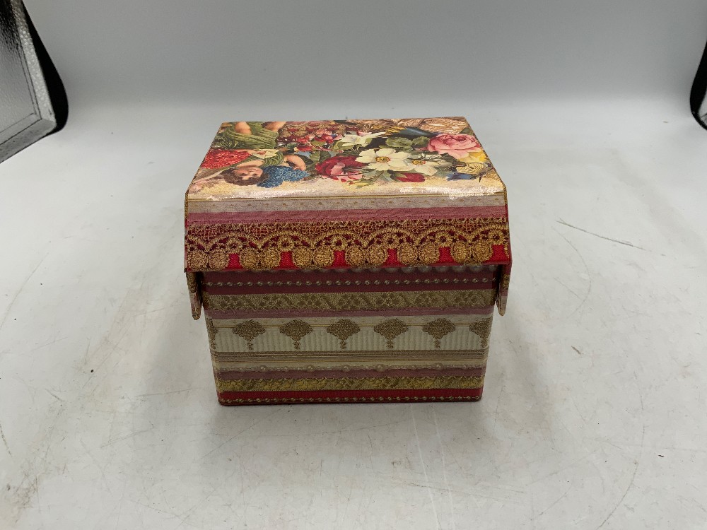 Vtg L'effleur Perfume in Box