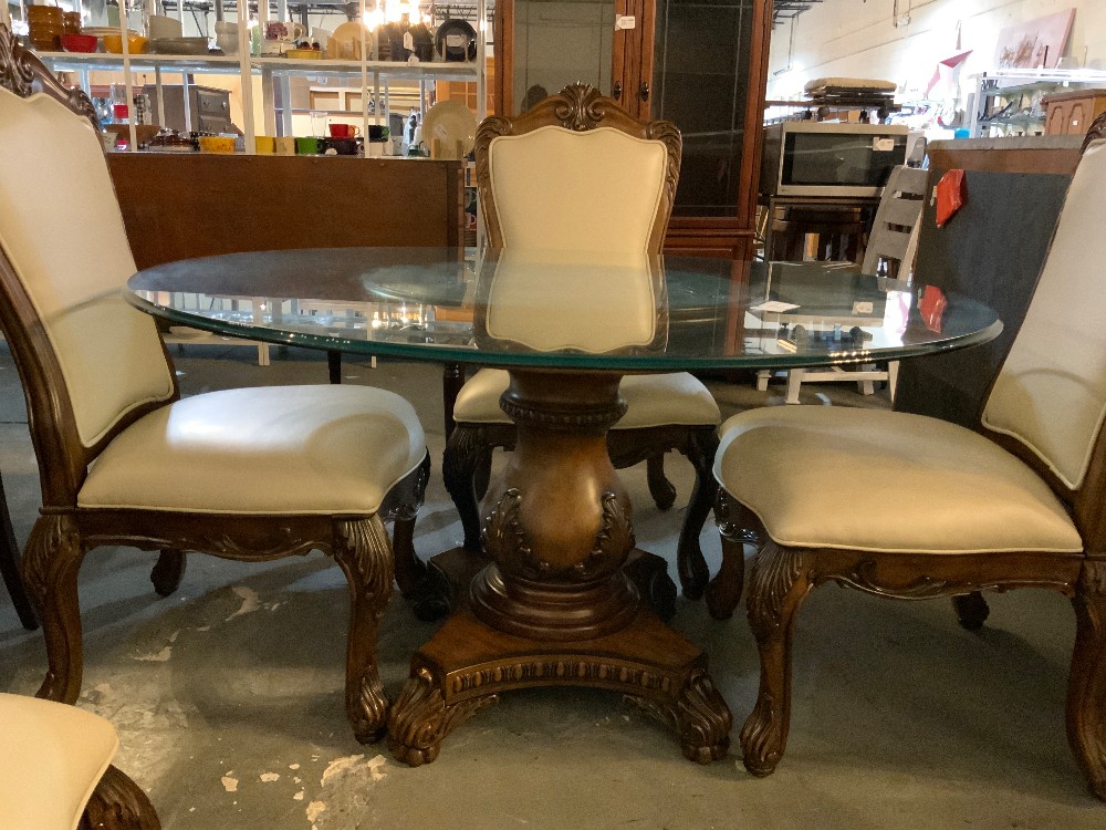 Villa Clare Single Pedestal Base Glass Top Table And 4 Chairs