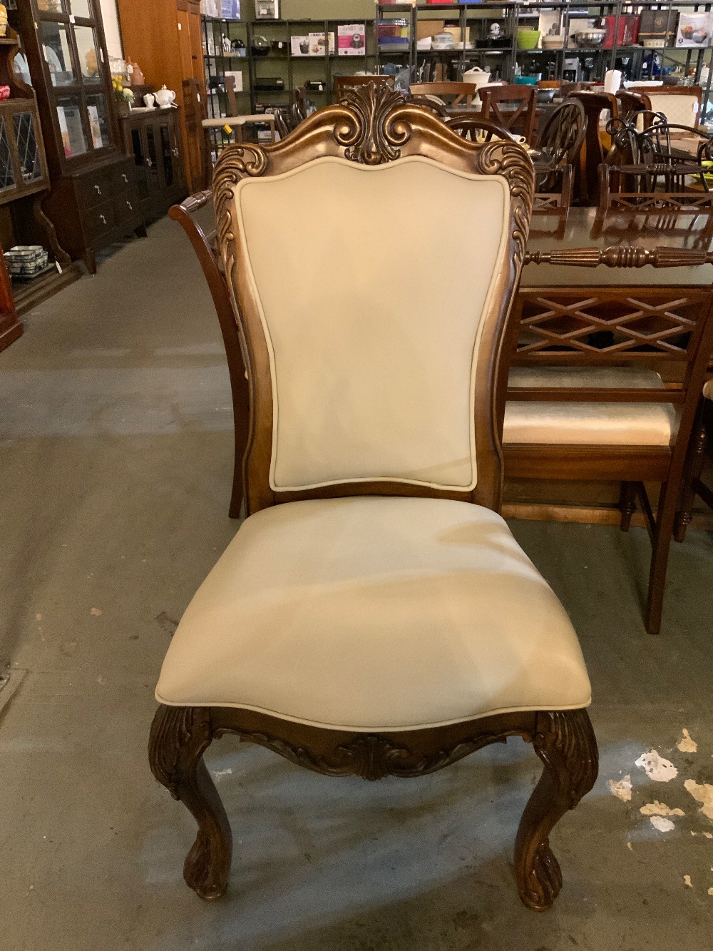 Villa Clare Single Pedestal Base Glass Top Table And 4 Chairs