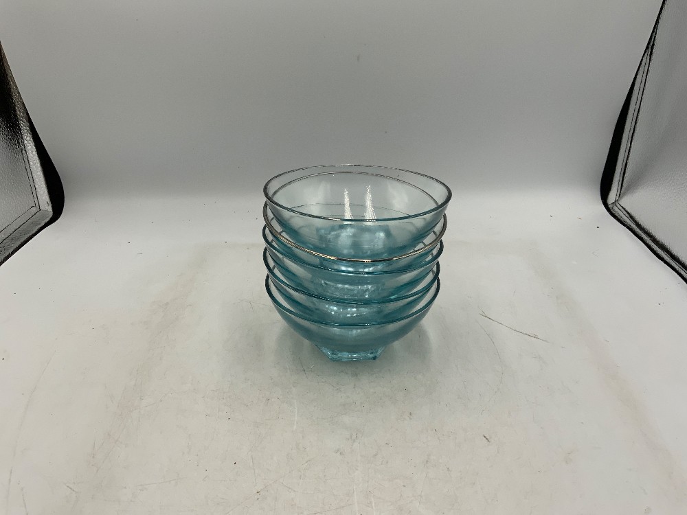 Vintage Capri 1960s Set of 5 Glass Bowls