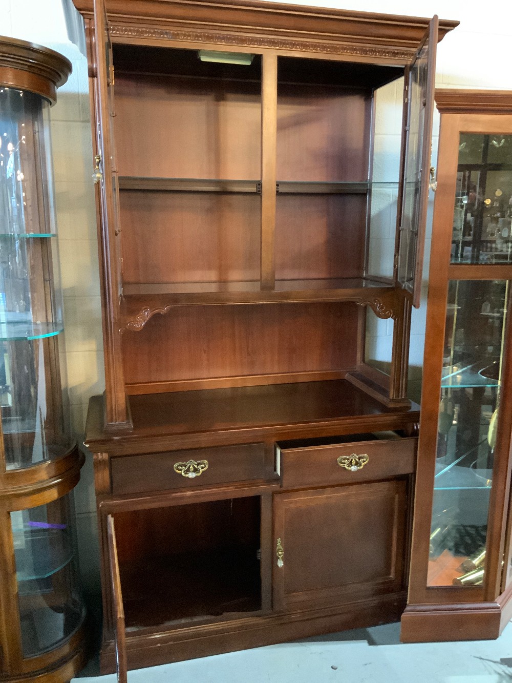 Darkend Hutch W/ Doors (Not Attached)