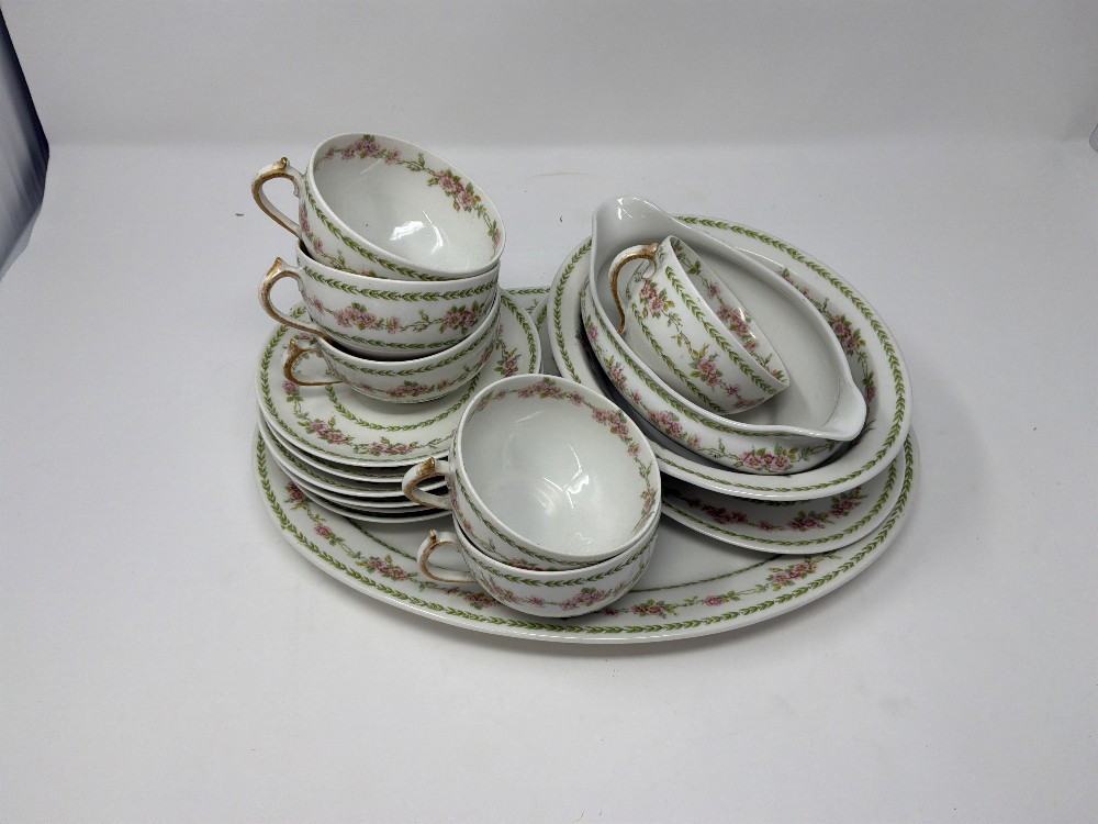 Haviland 6 Place Setting w/ Service