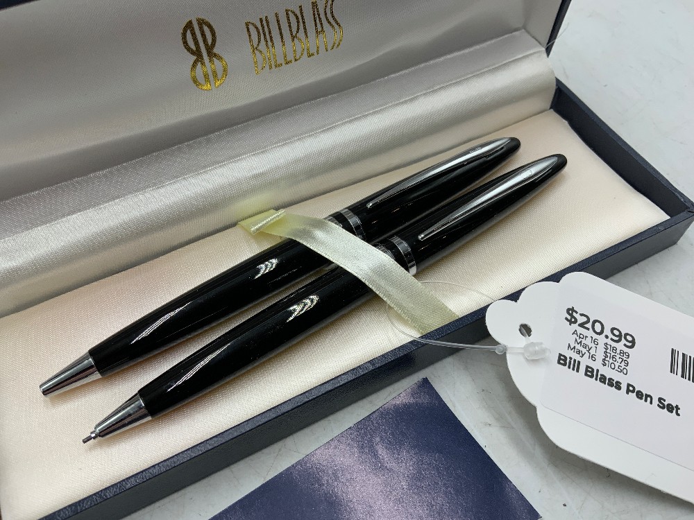 Bill Blass Pen Set