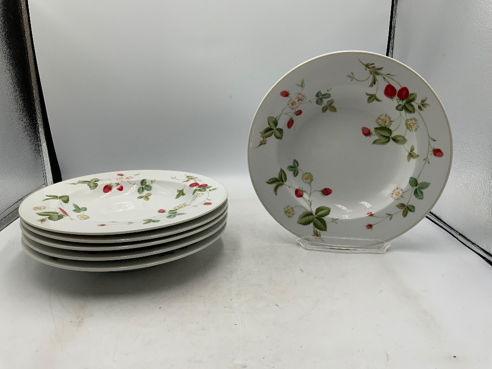 Christopher Stuart Melody Hill Place Setting for 6