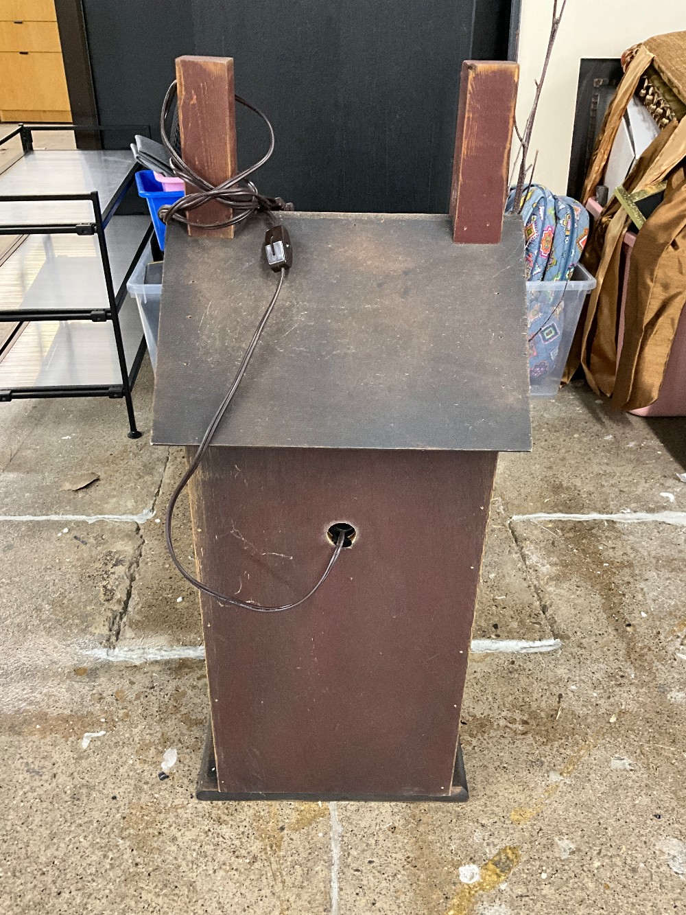 Large Wood House Light