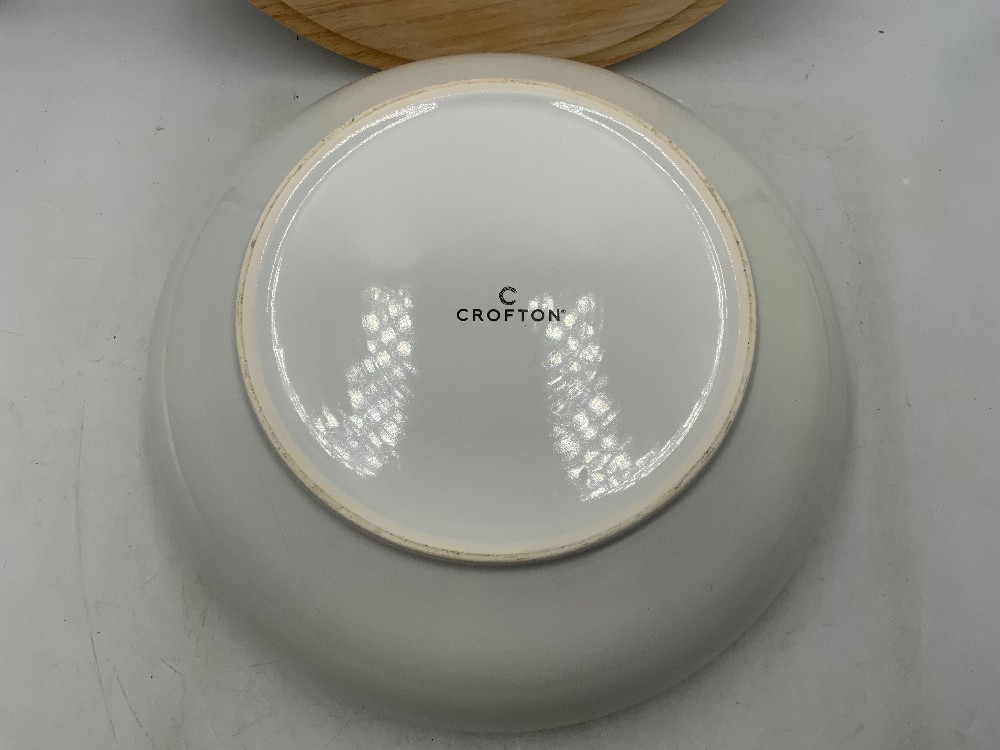 Large White Crofton Bowl w/ Wood Lid