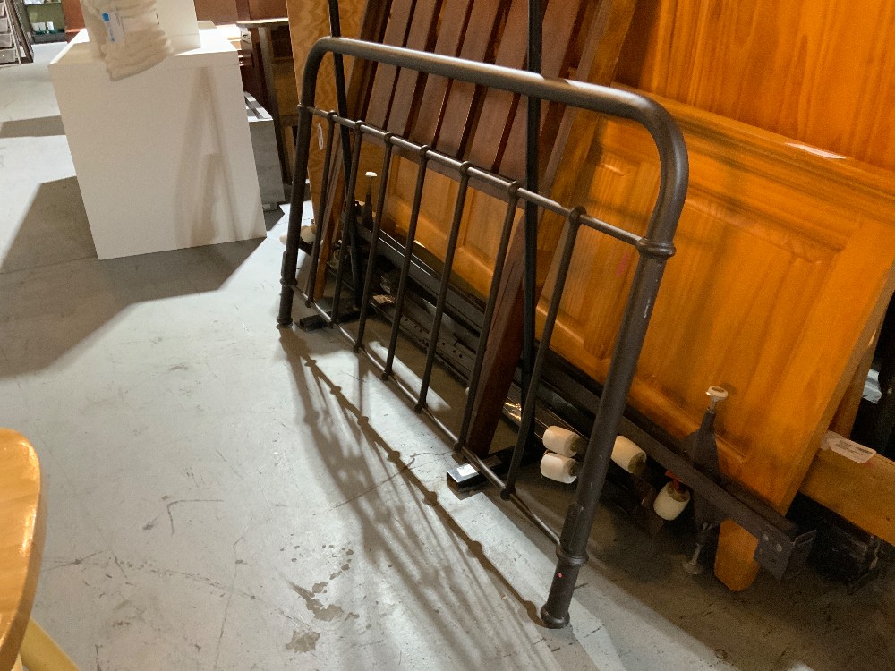 Artical Metal Bed Frame