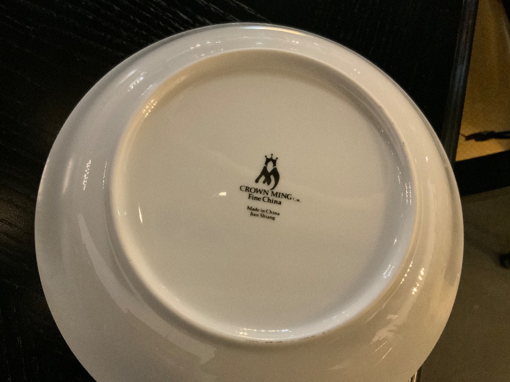 Crownming China Set Place Setting for 6