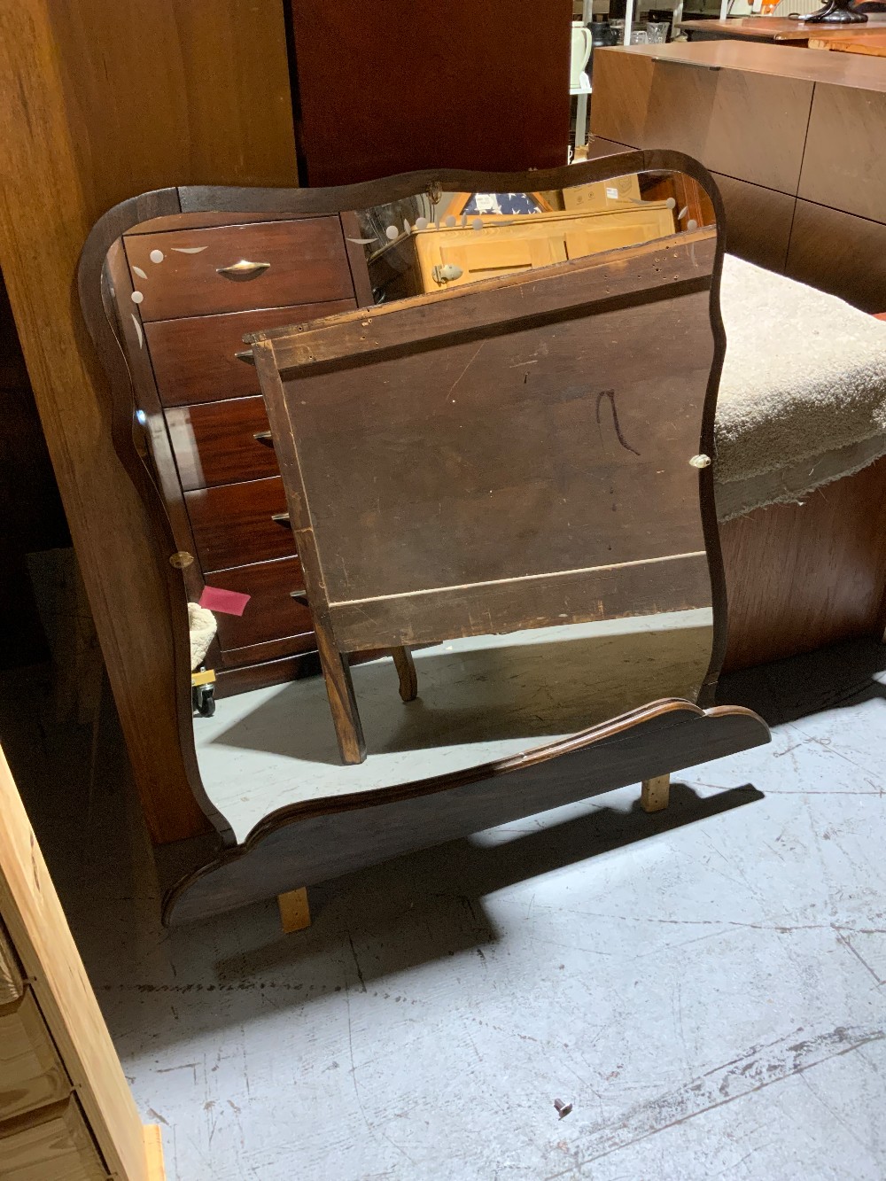 Wood dresser W/ Mirror