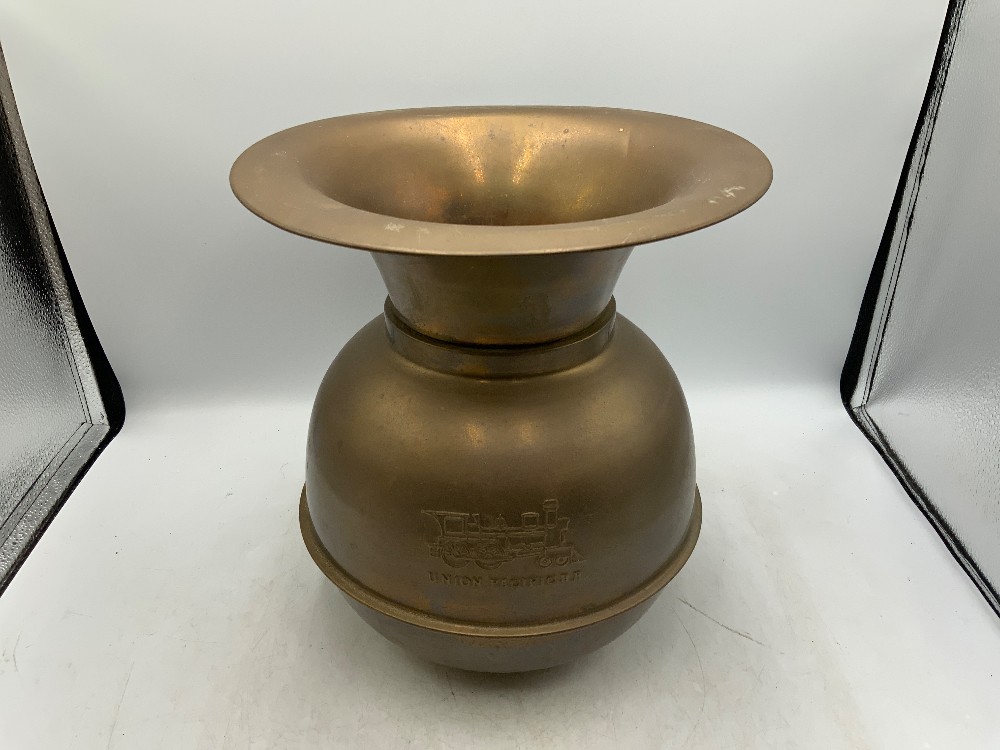 Union Pacifier Spittoon