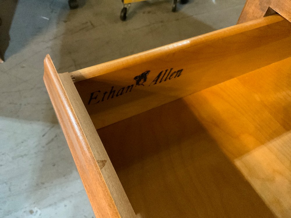 Ethan Allen 2pc China Hutch