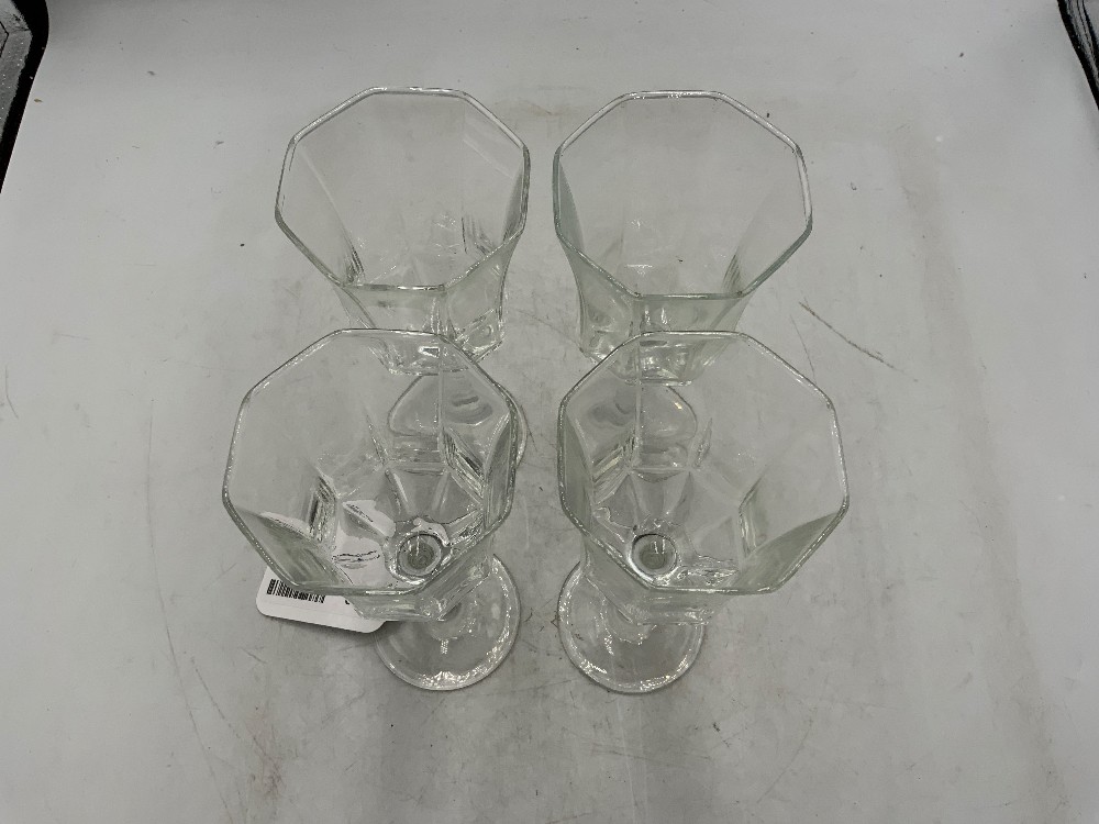 Set of 4 Wine Glasses