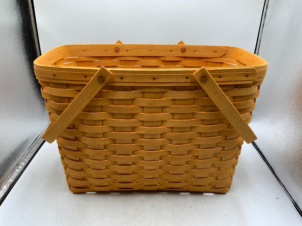 Longaberger 1999 Basket with 2 Handles