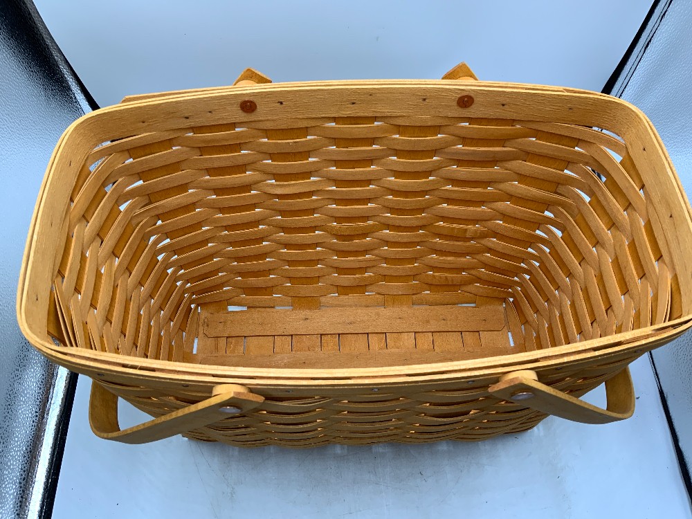 Longaberger 1999 Basket with 2 Handles