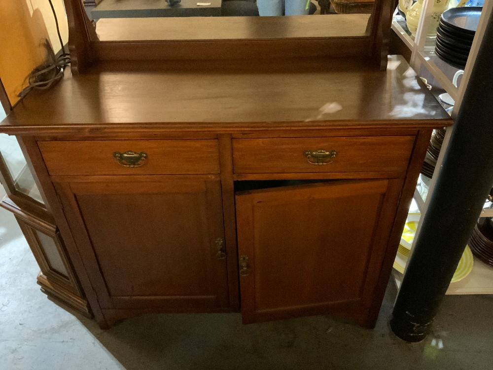 Side Board Buffet With Mirror
