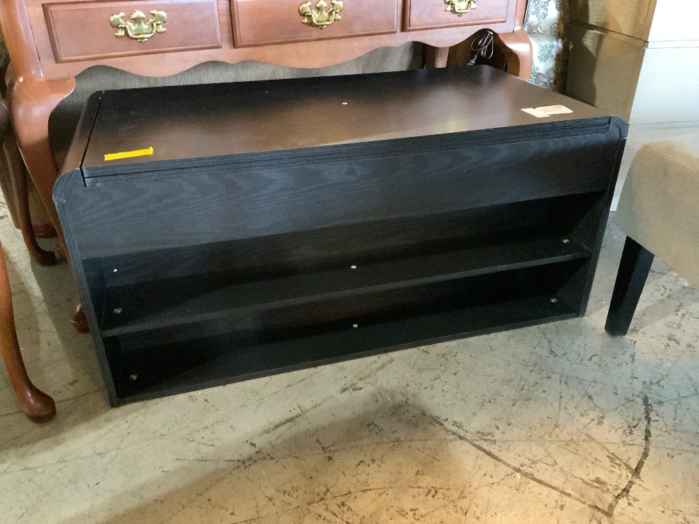 Black Lift Coffee Table w/ Black Bench