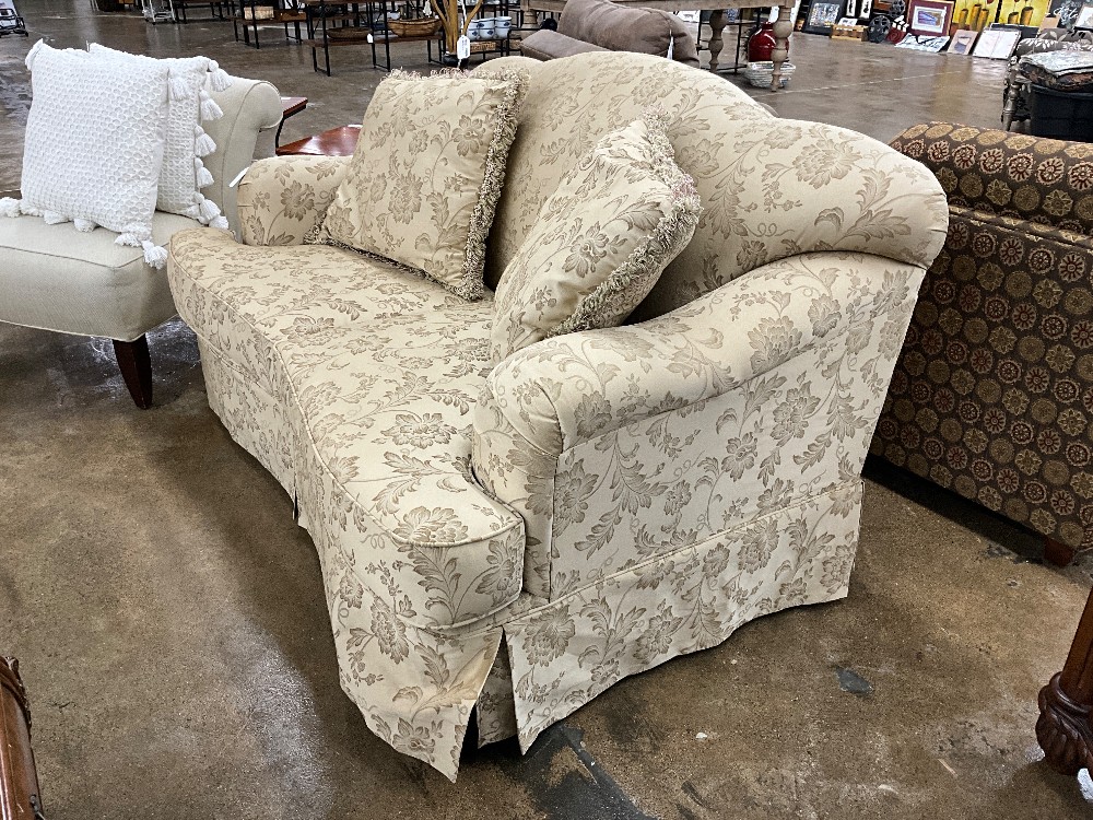 Sofa Express Gold Floral Loveseat