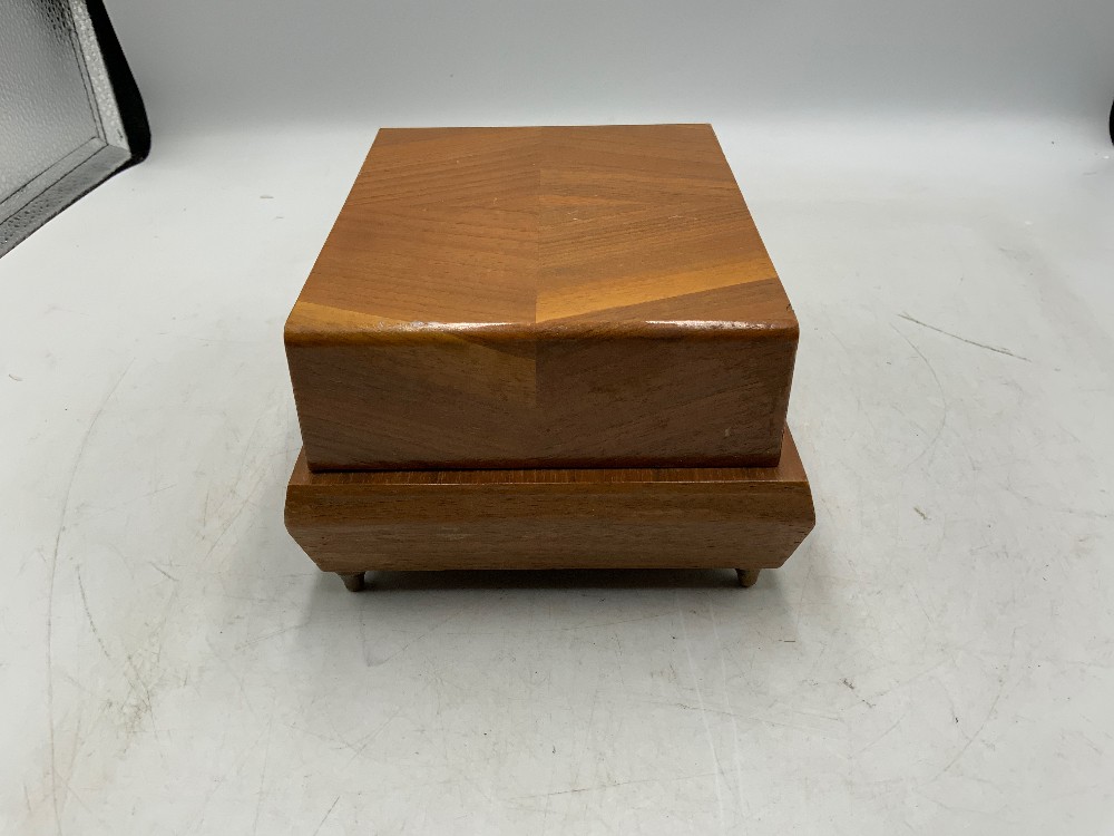 Vintage Wood Cigarette Box